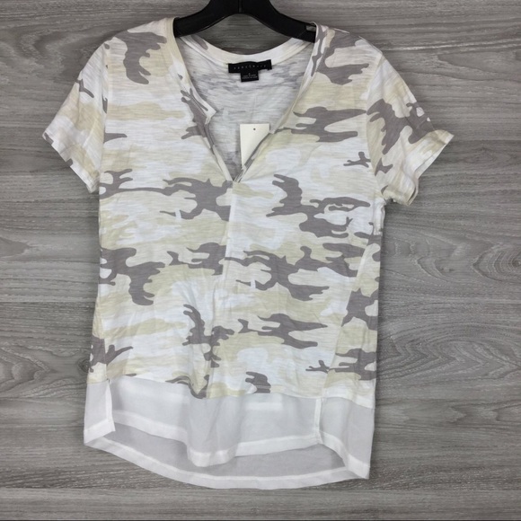 Sanctuary Tops - Sanctuary Camo tshirt